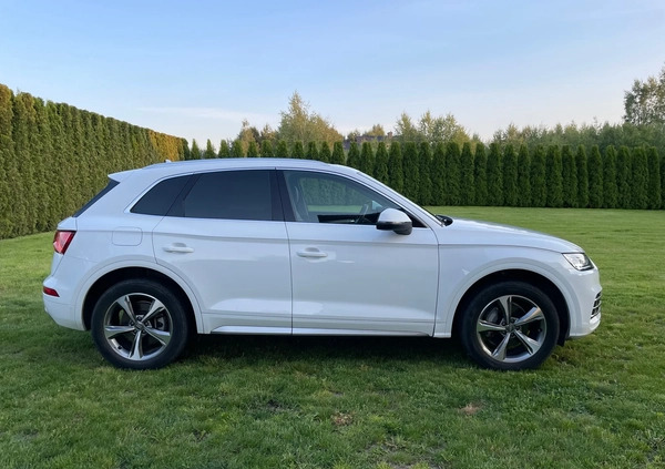 Audi Q5 cena 111000 przebieg: 87360, rok produkcji 2017 z Białystok małe 92